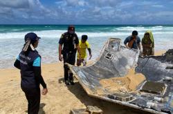 普吉府知名海滩疑似出现UFO碎片，可能是海洋垃圾？ - 玛丽人