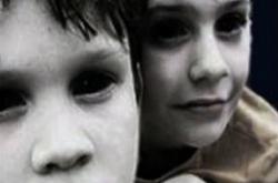 来自地狱的使者 黑瞳小孩再现人间！_灵异鬼话玛丽人