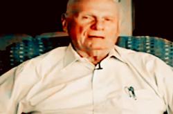 UFO专家披露外星人内幕：多个种族已居住地球，其中一种像螳螂