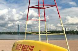 冲浪救援队MP4格式