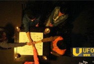 “笔仙”游戏起源中国 最古老巫术的变种_灵异鬼话