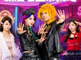 重生千禧年，霸道老登带我飞