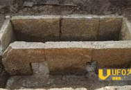 西汉古墓千年女尸复活 尸变成僵尸生吞盗墓贼_灵异鬼话