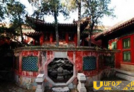 故宫灵异事件让人胆寒 老外坐故宫龙椅死亡太吓人_灵异鬼话_UFO发现网