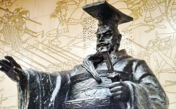 震惊：外星人传授“形态记忆合金“给秦始皇！