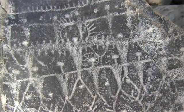 远古外星文明的证据！这些史前UFO壁画证明我们并不孤独吗？