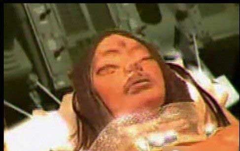 月球上竟发现了一具女尸，而且三只眼睛。